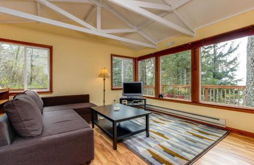 Otis Haus | Cascade Head Salmon River Getaway