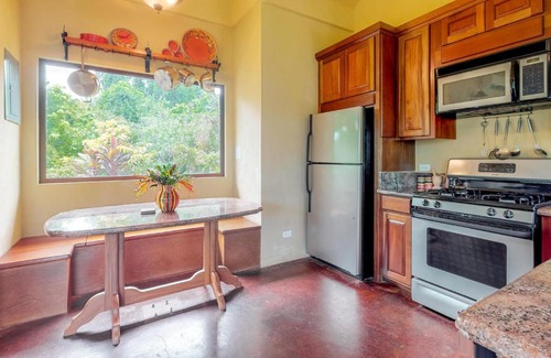 Sanctuary Belize Haus | Casita at Morningstar Breeze Gold Standard Certified