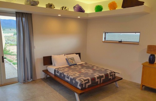 Taos Haus | Casita Atomica hiking, cycling, golfing, rafting within reach