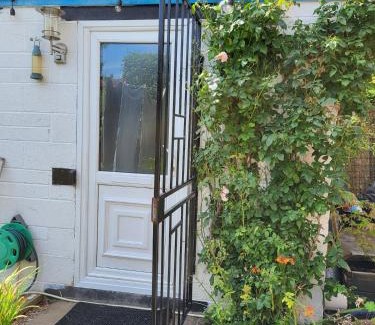 Roundhay Wohnung | Casita in the garden