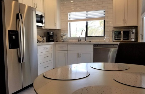 Cactus Glen Haus | Casita mit eigenem Eingang und Innenhof mit Parkmöglichkeiten auf dem Gelände und an der Straße