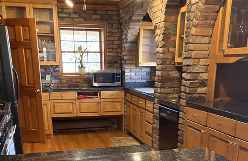 Cartersville Sonstige | Castle<5 min. to LakePoint, sleeps10, very spacious, Mountain Views, private