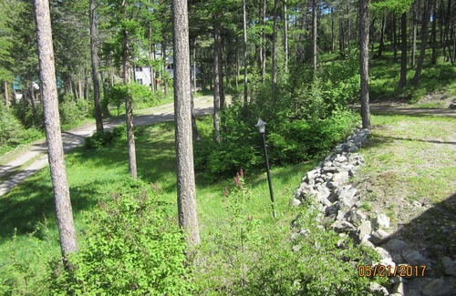 Lakeside Haus | Kathedrale in den Kiefern in der Nähe von Flathead Lake, 2800 Sq Ft