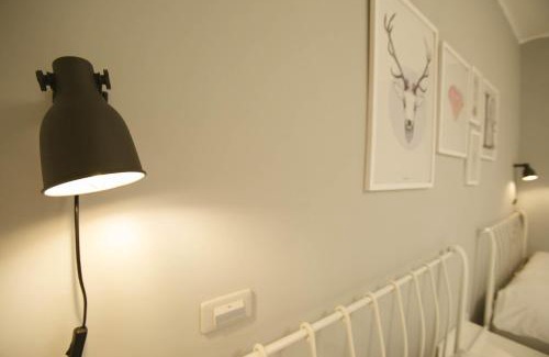 Hengchun Old Town Haus | Cats in summer