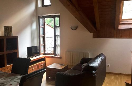 Esterri D'Aneu Wohnung | Cau d Aneu Duplex en el centro d Esterri d Aneu