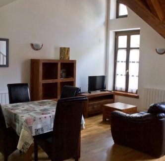 Esterri D'Aneu Wohnung | Cau d Aneu Duplex en el centro d Esterri d Aneu