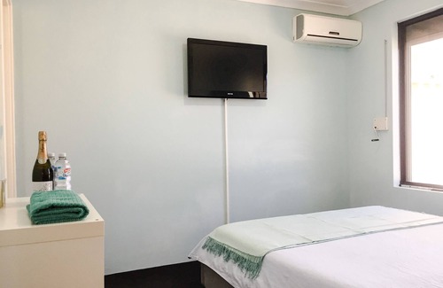 Beechboro Haus | Caversham B&B