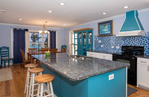Colliers Bay Haus | Check Out Unsere wunderschöne, Privat White Sandy Beach! 3, 4 oder 5 Schlafzimmer!
