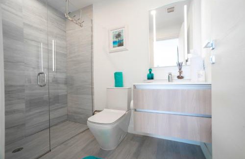 Seven Mile Beach Wohnung | Cayman Luxury Rentals at The Grove