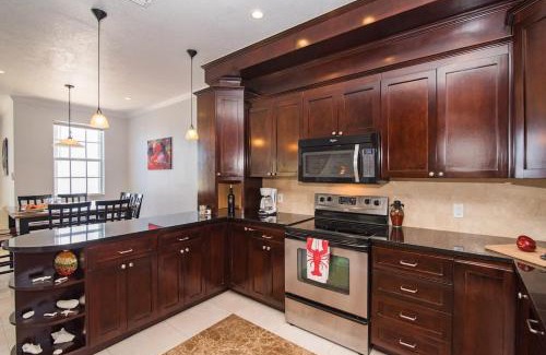 East End Haus | Cayman Paradise Villa #1
