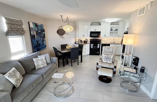 Seven Mile Beach Eigentumswohnung | Renos fertig für diese Ocean Front am Seven Mile Beach Cayman Reef Resort # 32