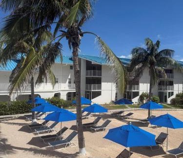 Seven Mile Beach Wohnung | Cayman Reef Resort 7-Mile Beach