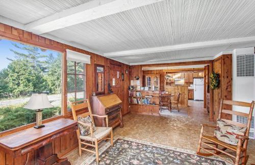 Lake Township Haus | Cedar Cot & Cedar Tot