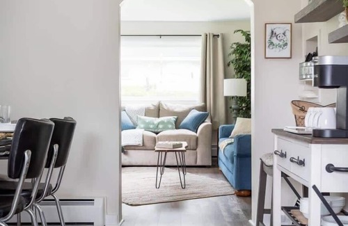 Greilickville Haus | Cedar Creek Cottage - Idyllic Setting and Dog Friendly!