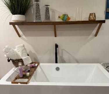 Gallion Haus | Cedar cross cabin