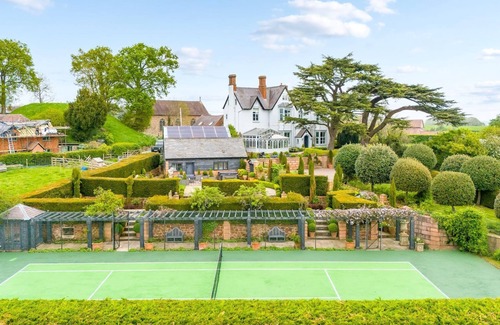 Halfway House Villa | Cedar Lodge - Sieben Schlafzimmer Villa, Schläft 19