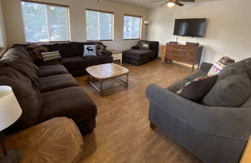 Mammoth Creek Kabine | Cedar Pine Cabin at Panguitch Lake