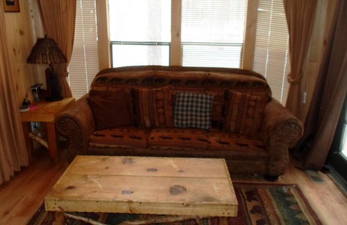 Tahoe Valley Resort | Cedar Pines Resort