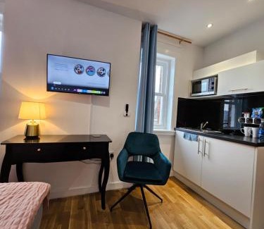 Leek Haus | Central Chambers Suites - Suite 4