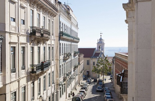 Misericordia Wohnung | CENTRAL CHIADO,5 ROOMS UP TO 20 PEOPLE