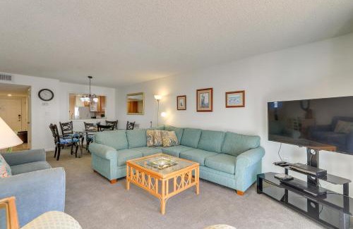 Cocoa Beach Wohnung | Central Cocoa Beach Condo with View, Steps to Beach!