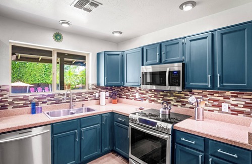 Paradise Valley Village Haus | Central Desert Getaway, Heated Pool + Hot Tub, Resort Vibes: Near golf & hiking!