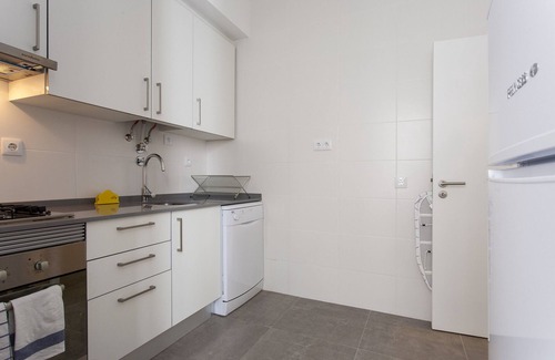 Baixa Wohnung | Central Downtown 5 Rooms 17ppl (4D)