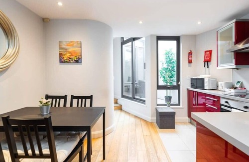 Portobello Haus | Central Location 2 Bedroom 2 Bathroom Fast WIFI