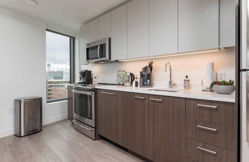 Central Square Wohnung | Central Square 2BR Condo near Harvard & MIT Spacious Gym & Work