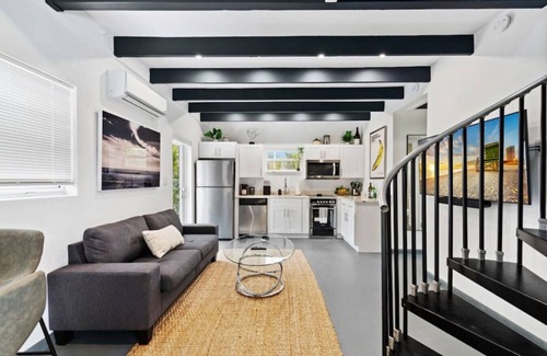 Tarpon River Haus | Centrally Located and Stylish 1BR / 1BA Guest House