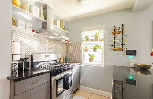 Salt Lake City Haus | Centrally located 2-bedroom home in Millcreek with nice amenities 🏙️ 🏞️