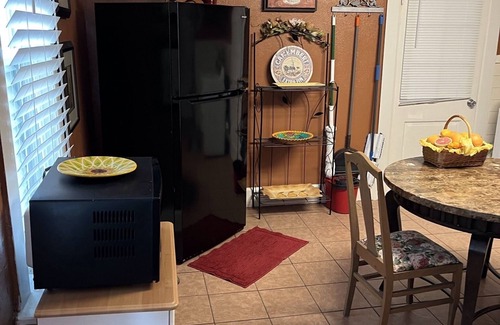 Davenport Wohnung | Centrally located, completely remodeled Full Apt unit
