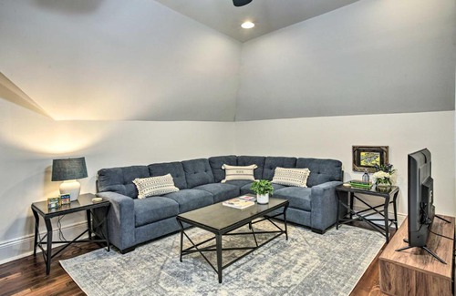 Milan Wohnung | Centrally Located New Orleans Condo with Yard!