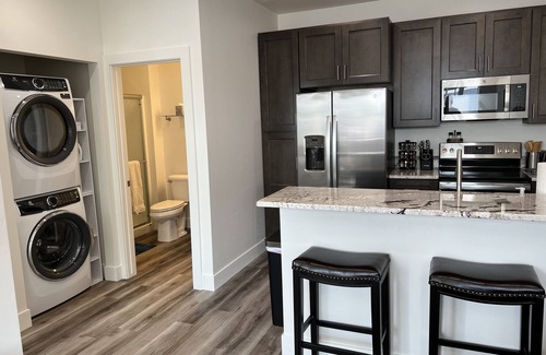 Franklin to the Fort Wohnung | Centrally located, newly remodeled apartment - Unit C