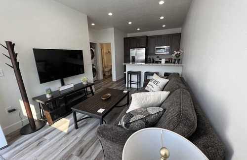 Franklin to the Fort Wohnung | Centrally located, newly remodeled apartment - Unit C