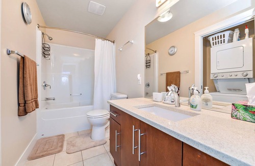 Saanich West Eigentumswohnung | Zentral Victoria 1 Zimmer Wohnung nahe der Victoria General Hospital entfernt