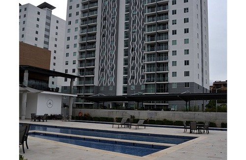 Rincon de Sabanilla Eigentumswohnung | Centric, Modern, and Views for Days
