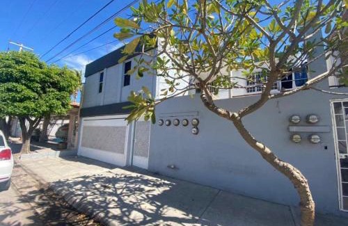 Culiacan Wohnung | Centrico, Cama King Size & Cocina Cerca de la UAS