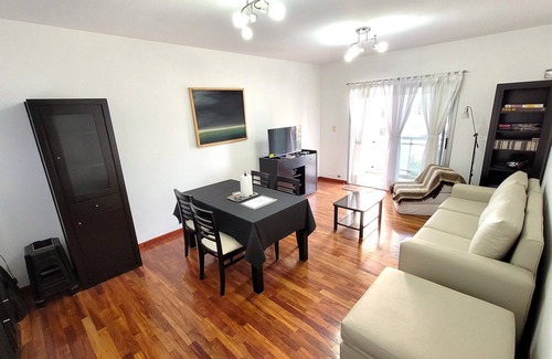 La Plata Wohnung | Centrico y muy Completo Departamento