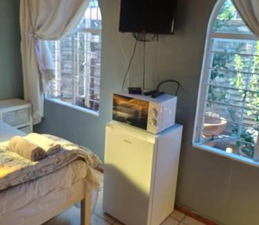 Rooihuiskraal Bed & Breakfast | CenturionSleep&Go