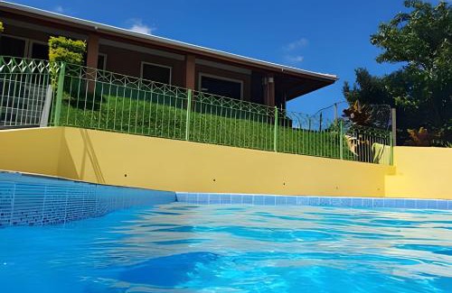 Bom Jesus dos Perdoes Haus | Chácara com piscina aquecida- Perdões