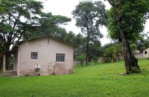 Betim Haus | Chácara com Wi-Fi de frente à lagoa em Betim/MG