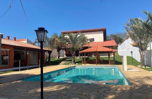 Perimetro Urbano Haus | Chácara em Sarapui com 5 quartos sendo 3 suítes