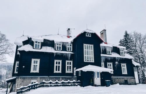 Josefov Dul Haus | Château Josefův Důl