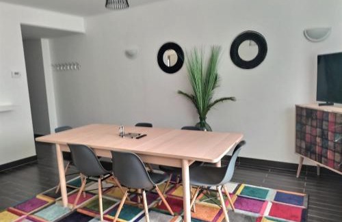 Woippy Haus | Ch privée 18m - Canapé - Netflix - Appart 120m