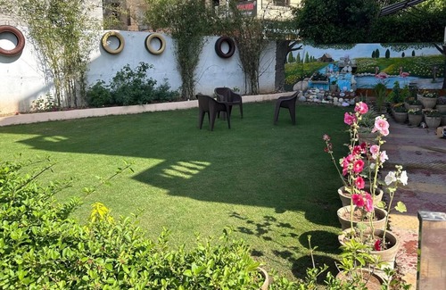 Mohali Haus | Charming Gazebo: Relax, Play & Unwind!
