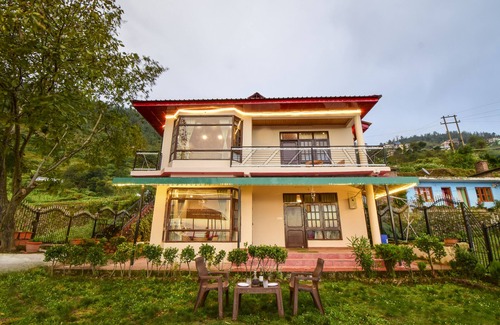 Shilon Bagh Hütte | Chail Cabana 3BHK Villa - King sized be,Wi-Fi+Garden+BBQ+Bonfire