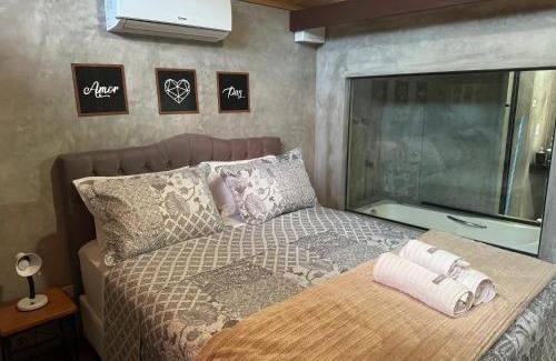 Penedo Kabine | Chalé 05 com hidro e cozinha no coração de Penedo