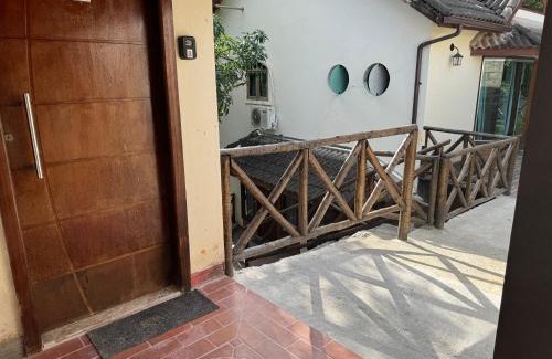 Penedo Kabine | Chalé 08 com hidro no coração de Penedo