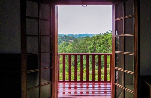 Vila Everest Skihütte | Chalé com lareira e Wi-Fi em Campos do Jordão/SP